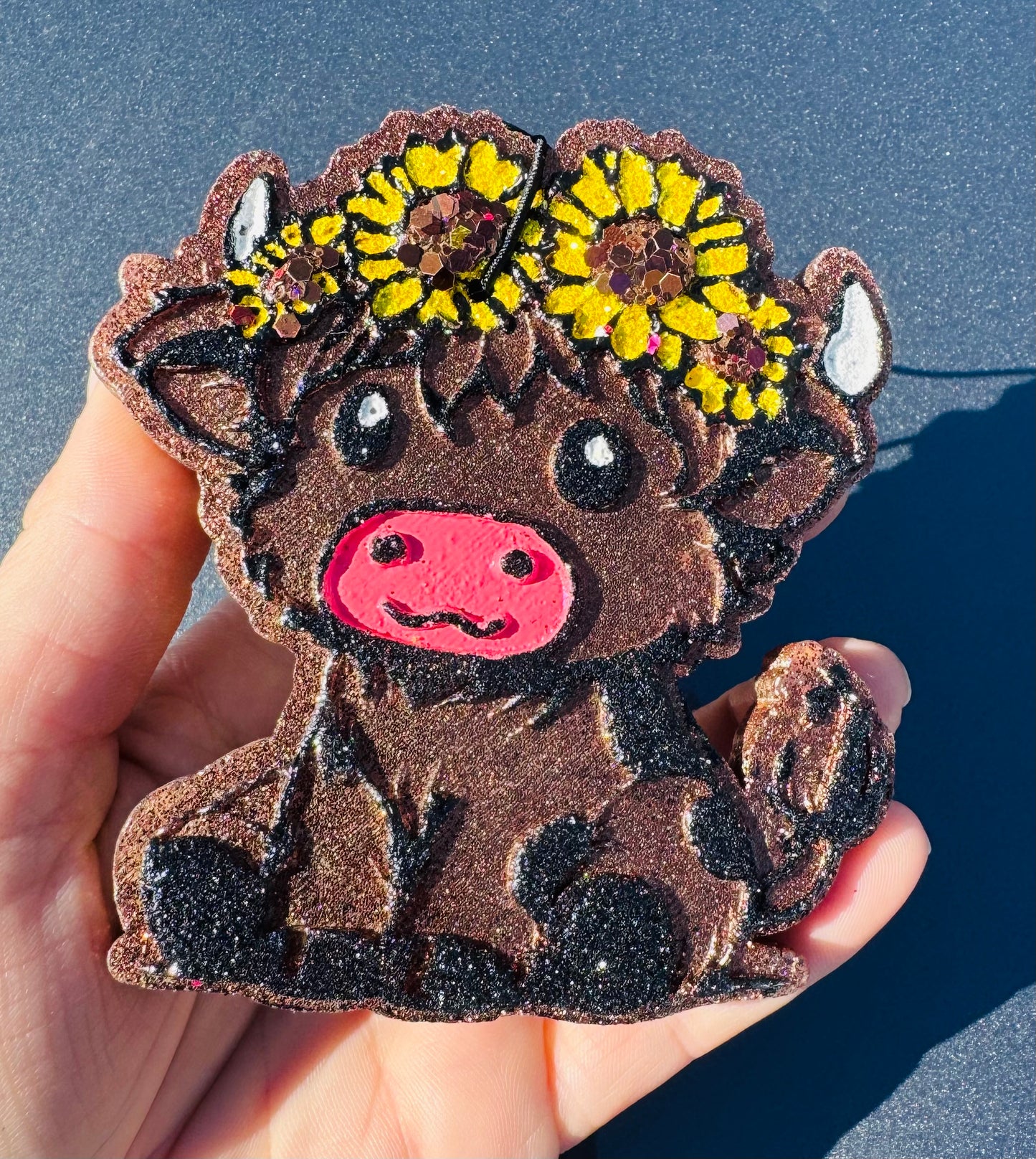 Sunflower highland cow(Night Ice)